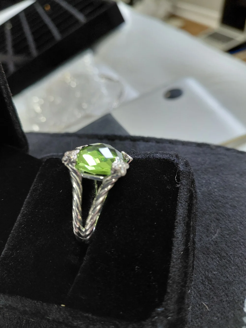 David Yurman Cushion Set Peridot Size 6